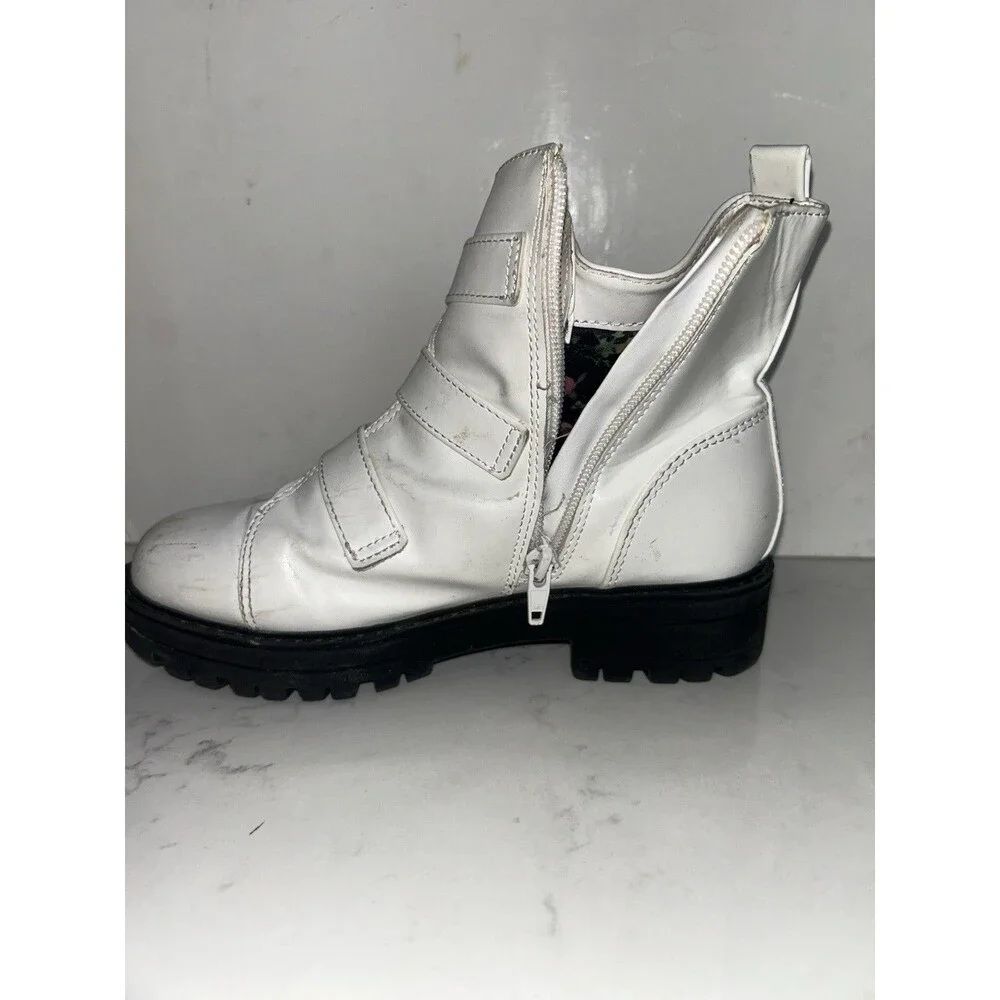 Steve Madden Platforms Girls White Boots Buckles Size 2